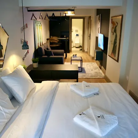 Urban Living 4 *