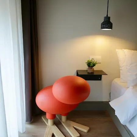 Urban Living 4 Apartament *